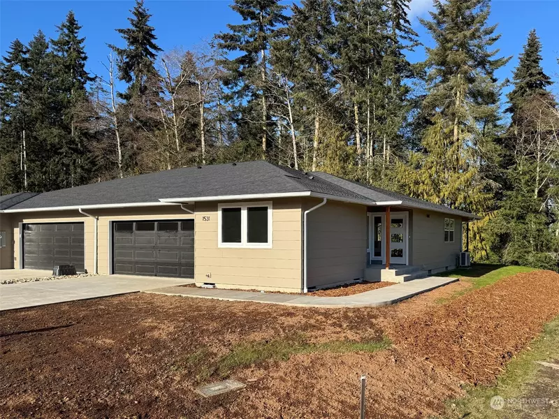 1531 Discovery LOOP, Port Angeles, WA 98363