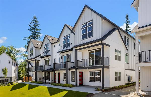 9017 NE 203rd CT #A, Bothell, WA 98011