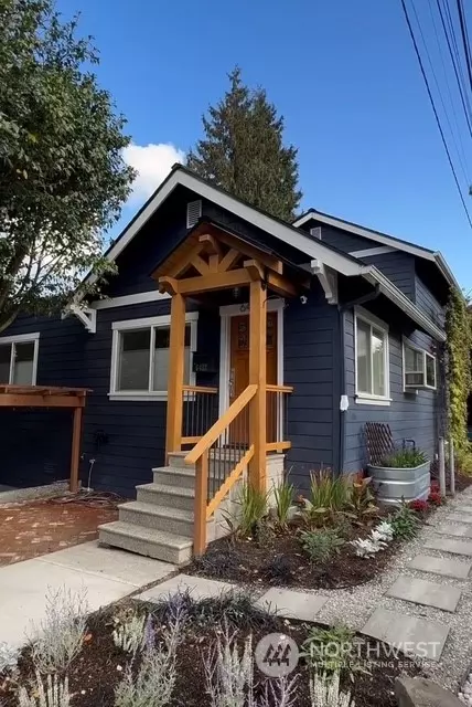 6412 1st AVE NE, Seattle, WA 98115