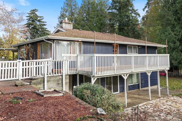 1724 Dora AVE NW, Bremerton, WA 98312