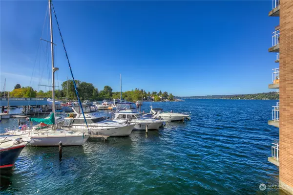 Seattle, WA 98118,9500 Rainier AVE S #207