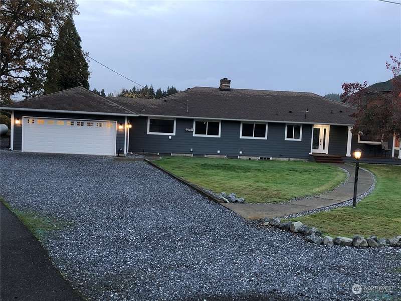 406 Ridge RD W, Eatonville, WA 98328