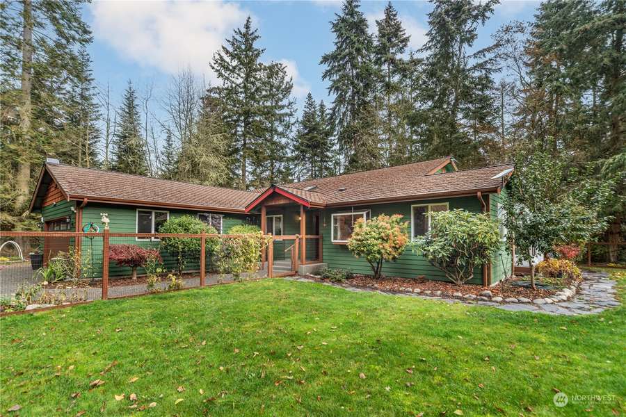 170 Long Creek LN, Sequim, WA 98382