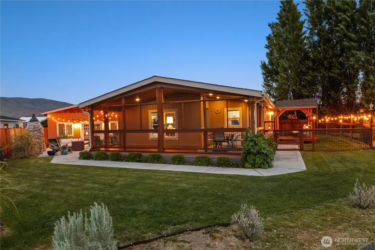 Mattawa, WA 99349,205 Fairway PL SW