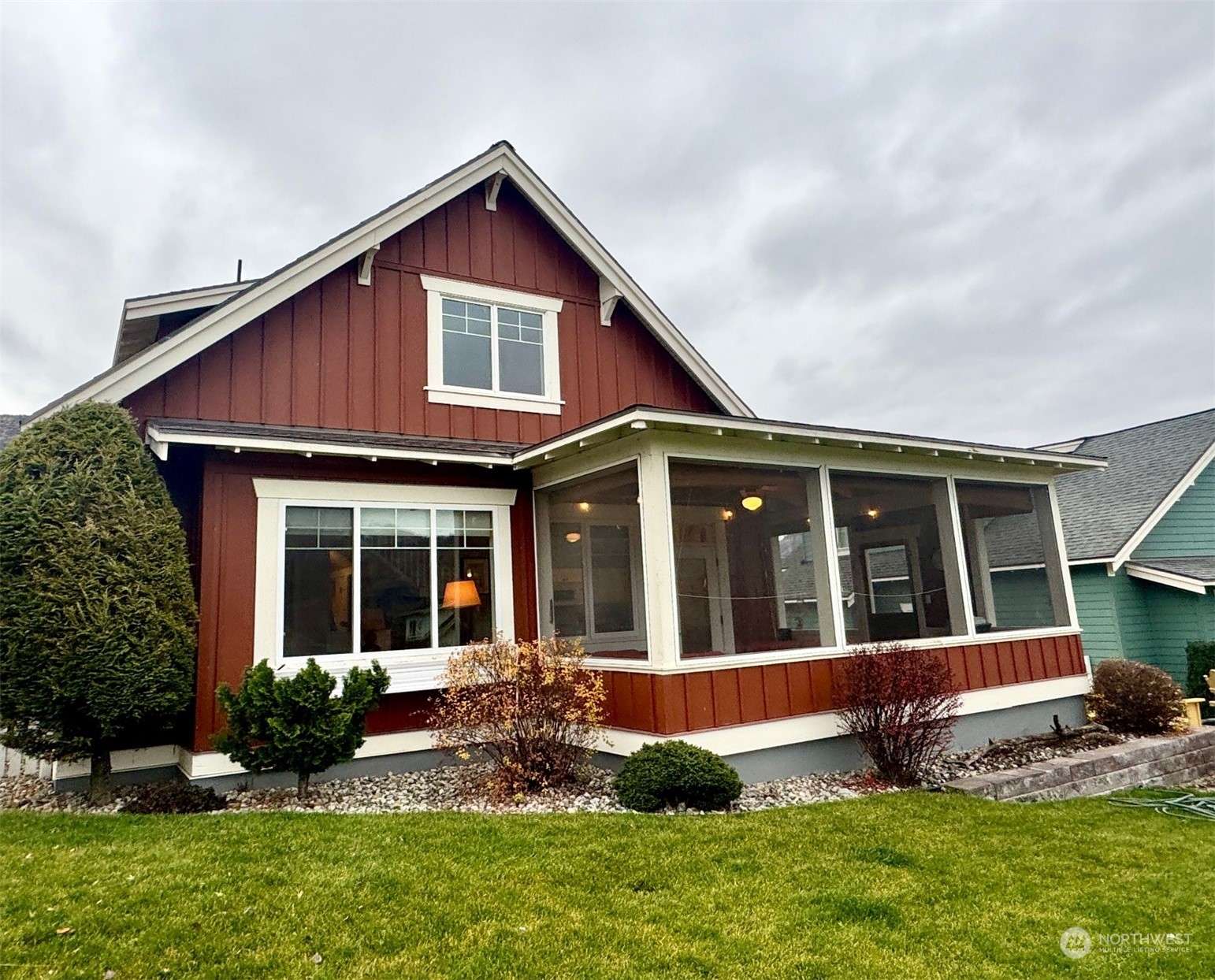 105 Firerock LN, Oroville, WA 98844