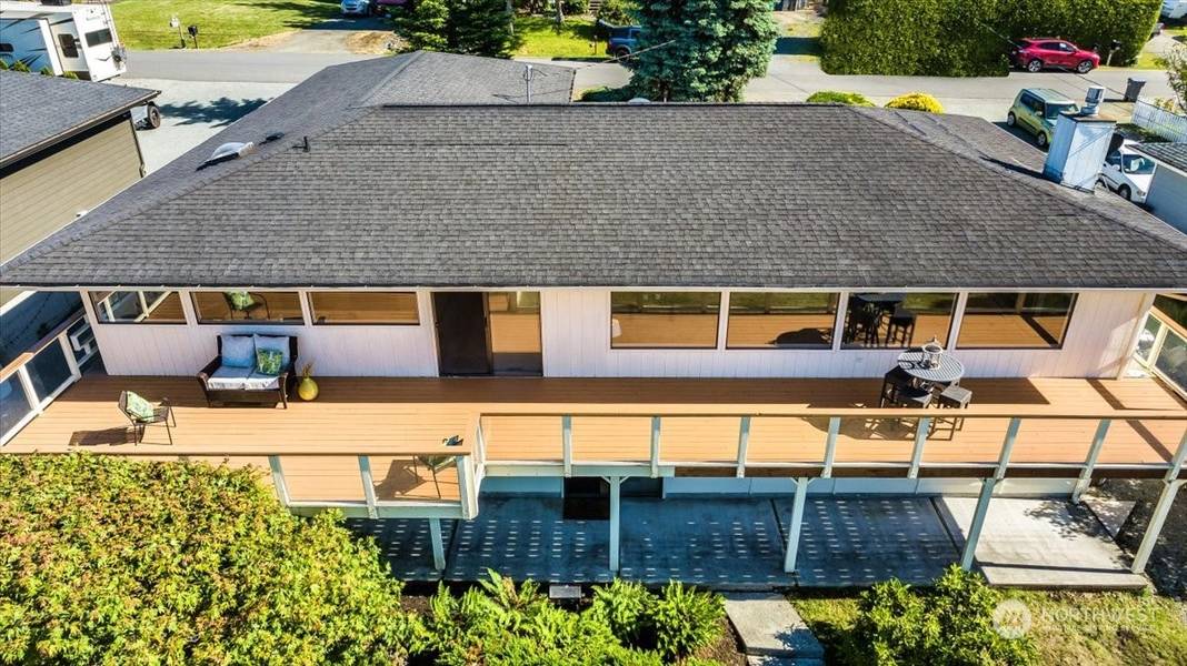 451 N Marine View PL, Camano Island, WA 98282