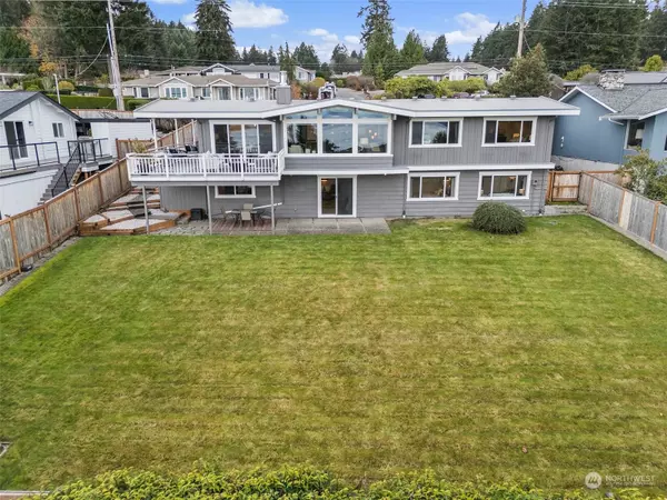 6823 Soundview DR, Gig Harbor, WA 98335