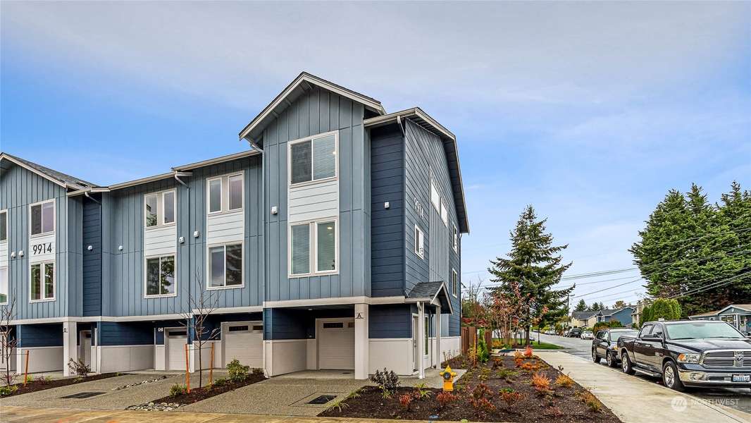 9918 18th AVE W #A, Everett, WA 98204