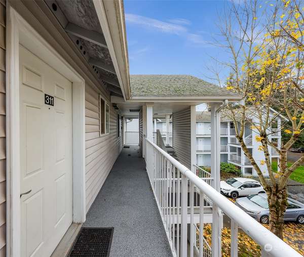 2713 W Maplewood AVE #311, Bellingham, WA 98225