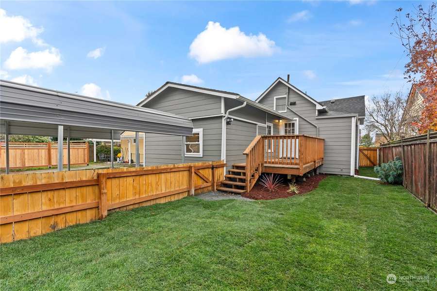 5526 20th AVE S, Seattle, WA 98108