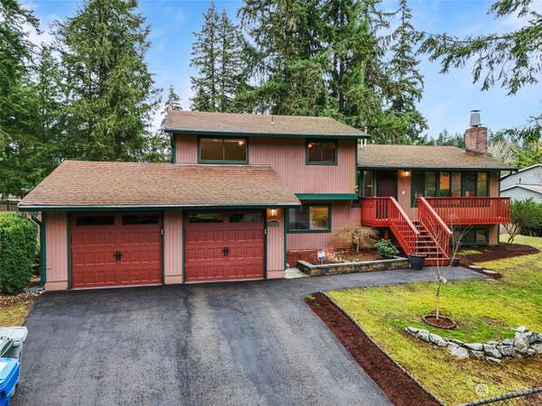 20820 135th AVE SE, Kent, WA 98042