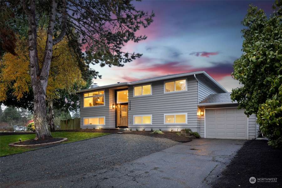 20526 78th PL W, Edmonds, WA 98026