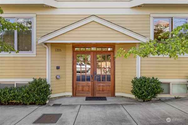 Port Townsend, WA 98368,1215 101-102 Lawrence