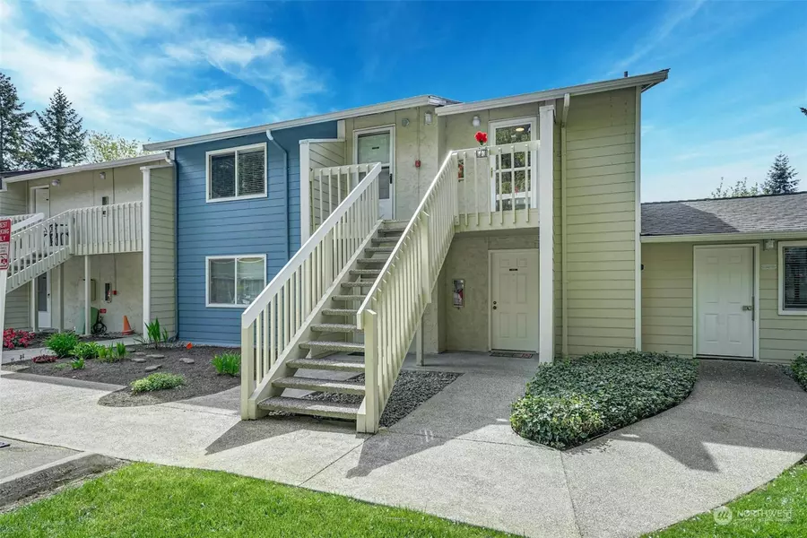 9484 Redmond-Woodinville RD NE #C301, Redmond, WA 98052