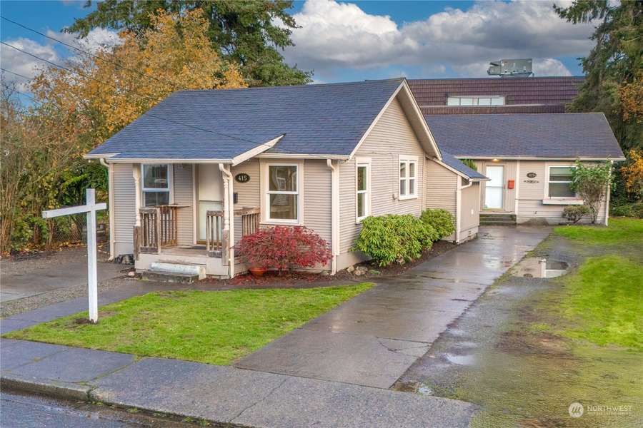 415 415 1/2 2nd ST NW, Puyallup, WA 98371