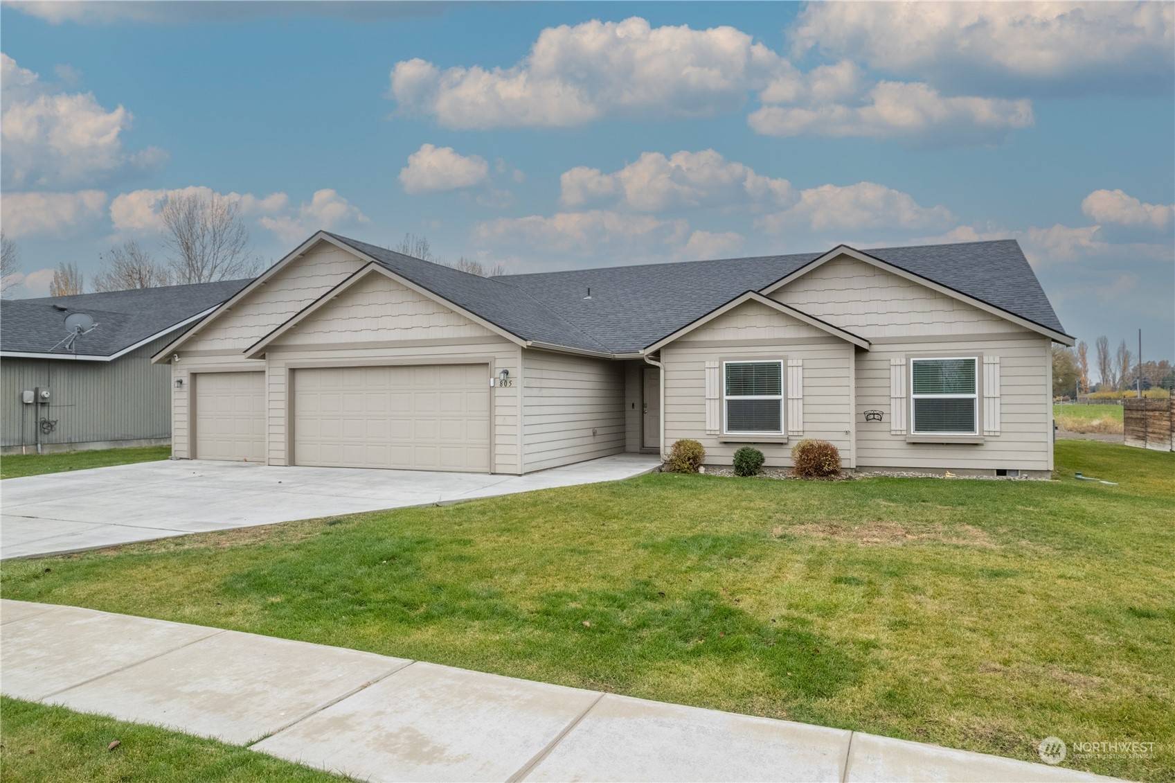Moses Lake, WA 98837,805 S Hamilton RD
