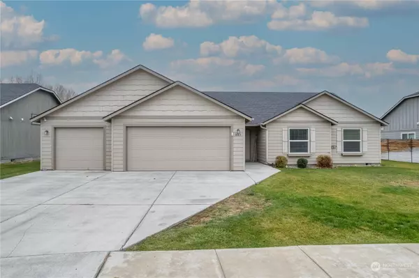 805 S Hamilton RD, Moses Lake, WA 98837