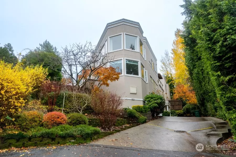 8035 SE 33rd PL #4, Mercer Island, WA 98040