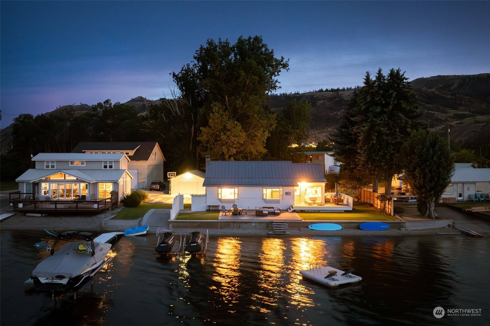 28 Boundary LN, Oroville, WA 98844