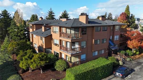 15525 6th AVE SW #3, Burien, WA 98166