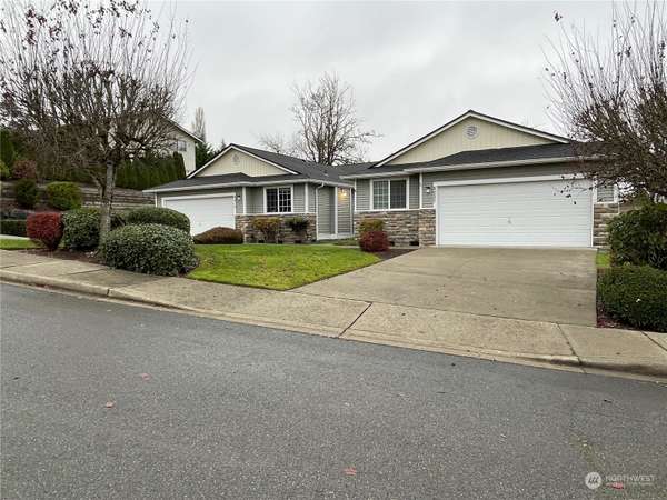 8027 117th Street Ct E, Puyallup, WA 98373