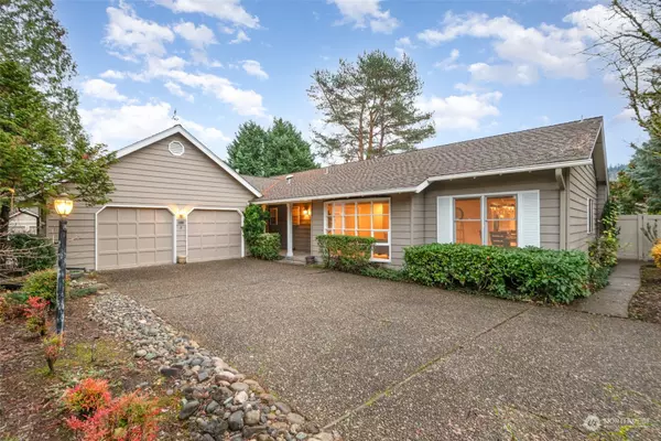 4552 192nd AVE SE, Issaquah, WA 98027