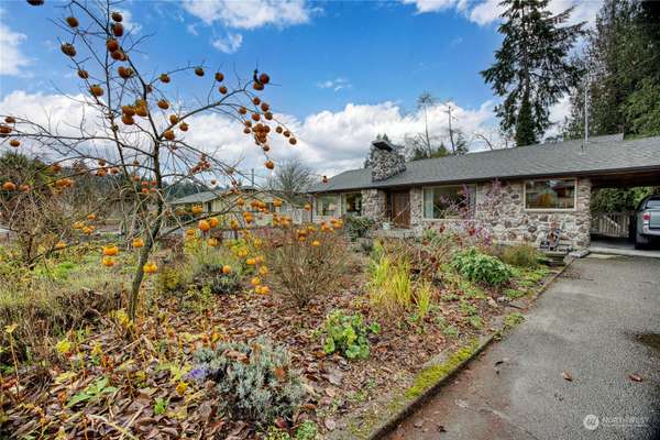 2525 NE Helm ST, Bremerton, WA 98310