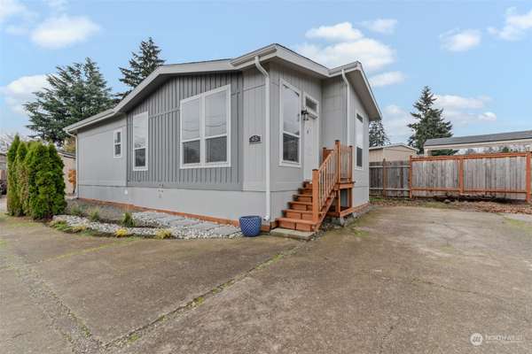 9811 SW Herman RD #45, Tualatin, OR 97062