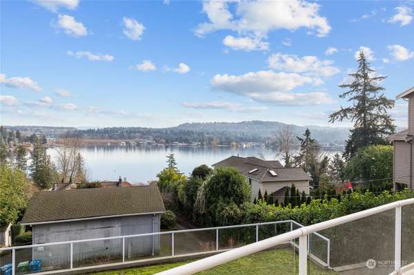 3728 East Mercer WAY, Mercer Island, WA 98040