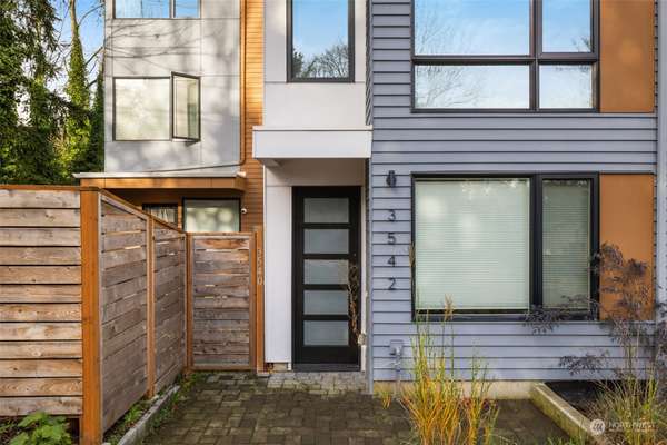 3542 S Graham ST, Seattle, WA 98118