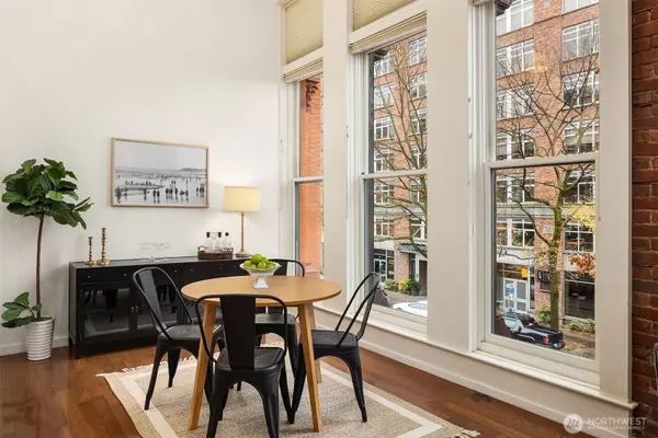 Seattle, WA 98121,2324 1st AVE #202