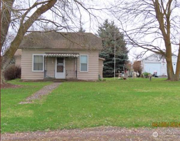 103 W Oak ST,  Almira,  WA 99103