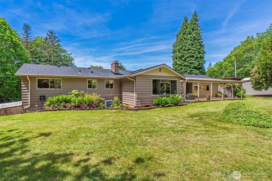 309 E State Route 4, Cathlamet, WA 98612