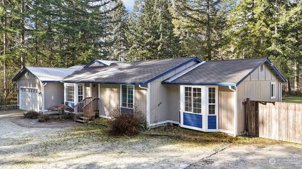 11508 440th Street Ct E, Eatonville, WA 98328