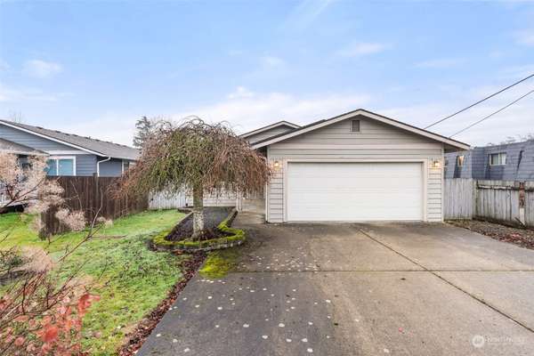 1355 SW William AVE, Chehalis, WA 98532