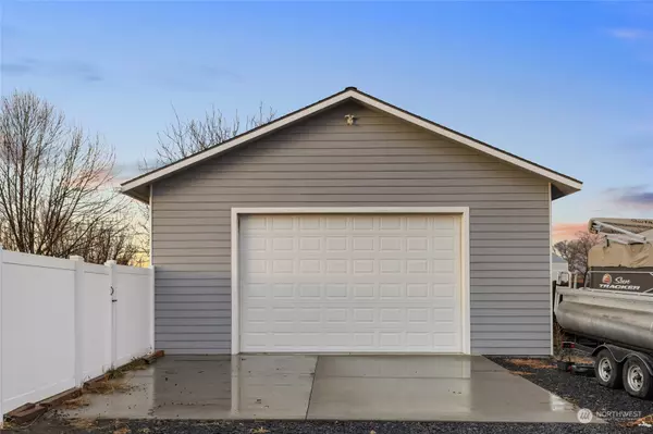 Moses Lake, WA 98837,2023 Rd NE H.1