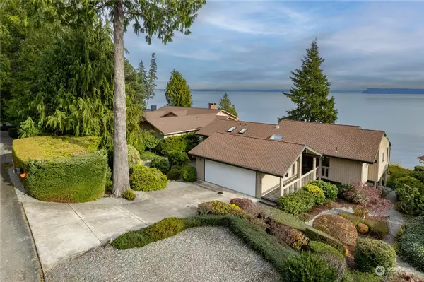 111 Condon LN, Port Ludlow, WA 98365