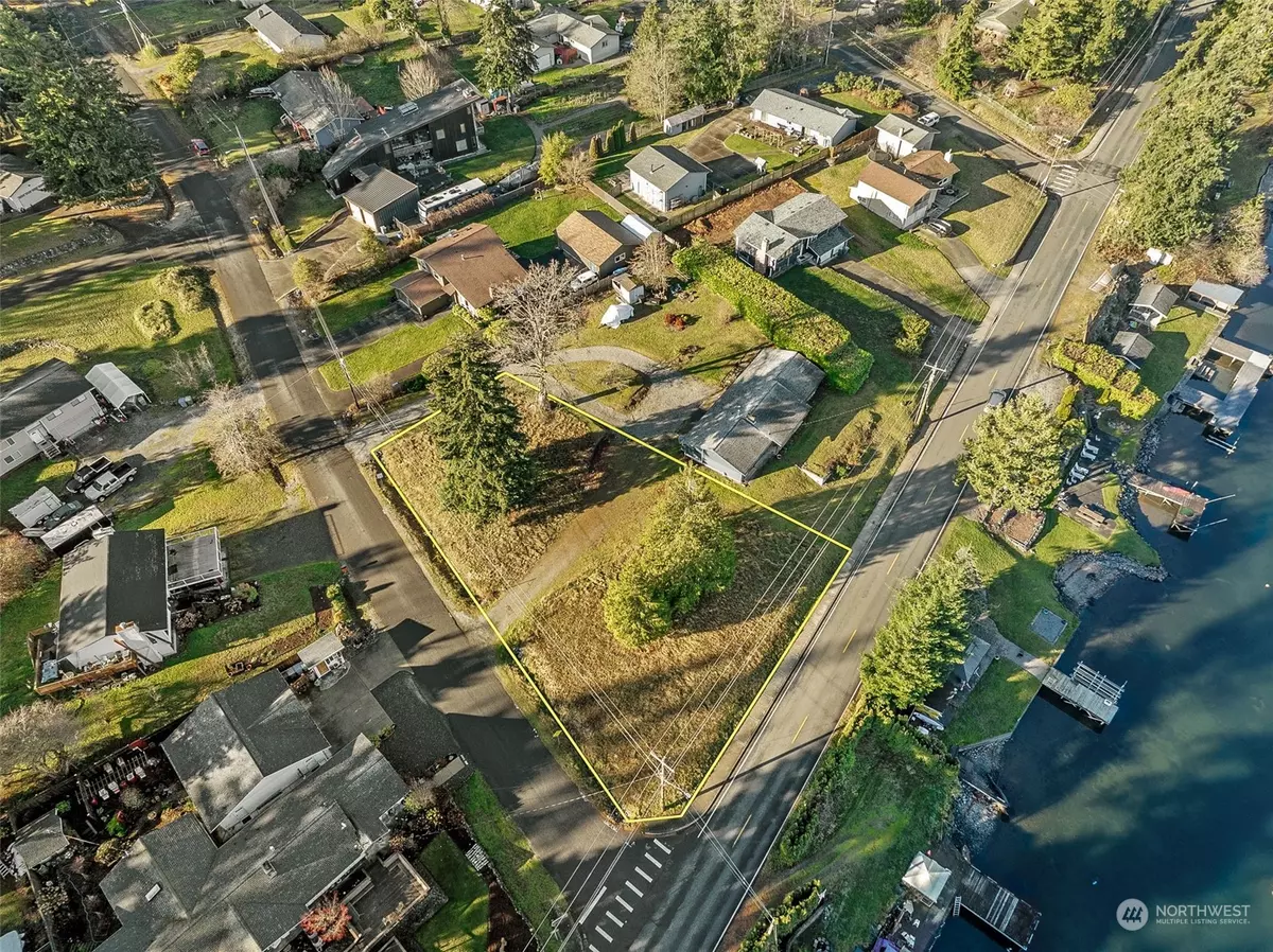 Lake Tapps, WA 98391,6707 W Lake Tapps HWY E