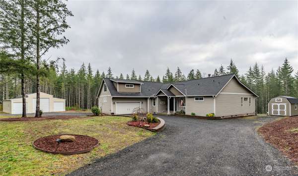 111 E Elaine PL, Belfair, WA 98528