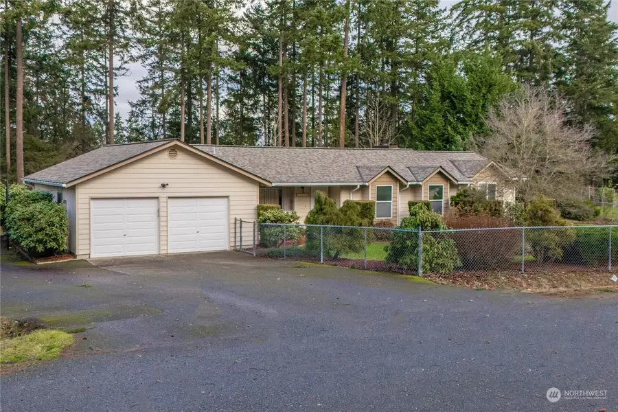 15906 SE 322nd ST, Auburn, WA 98092