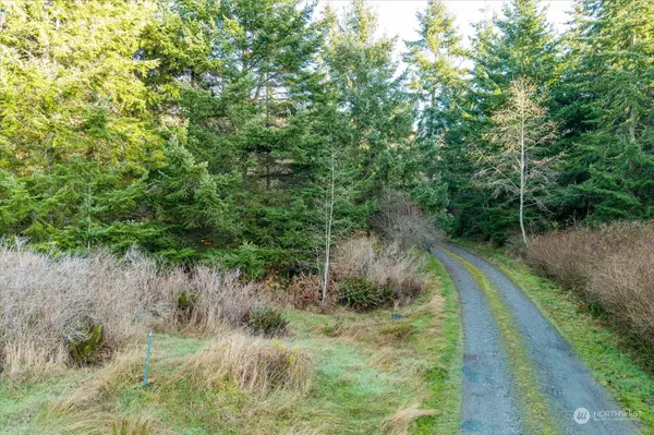 261 Aloha PL #Lot #2, Coupeville, WA 98239