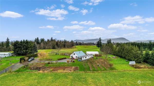 4332 Minaker RD, Sumas, WA 98295