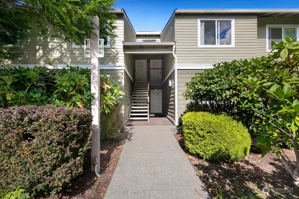 820 Cady RD #F102, Everett, WA 98203