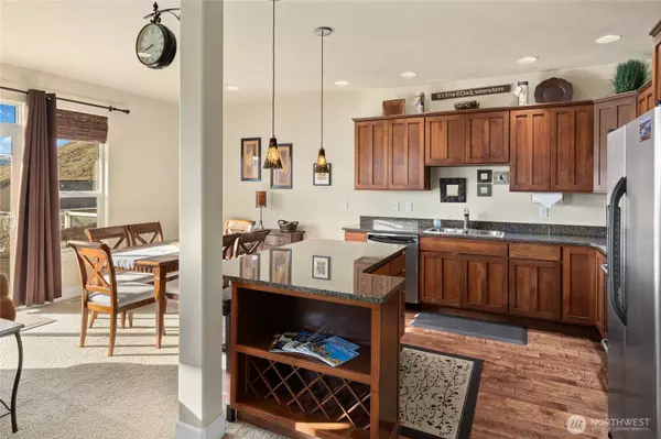 Quincy, WA 98848,9205 Red Cliff DR NW #B50