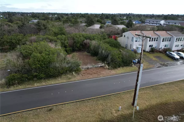 Ocean Shores, WA 98569,942 Ocean Shores Blvd BLVD SW