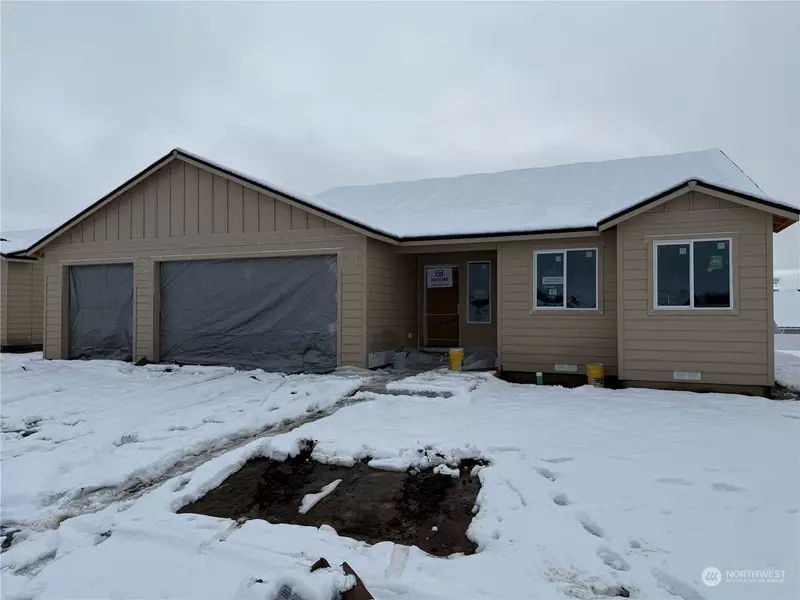 2366 SE Noah ST, East Wenatchee, WA 98802