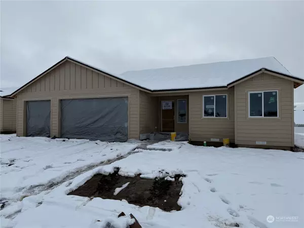 2366 SE Noah ST, East Wenatchee, WA 98802
