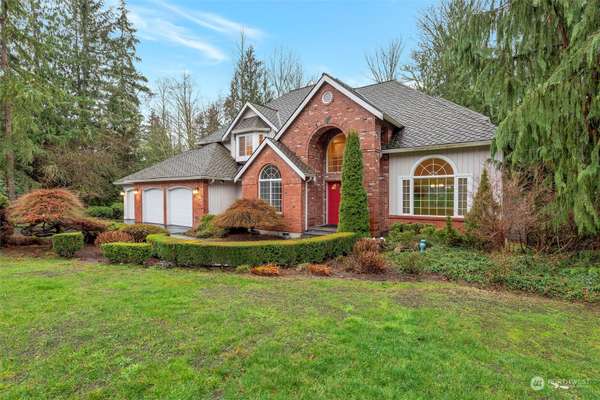 9611 213th AVE NE, Redmond, WA 98053