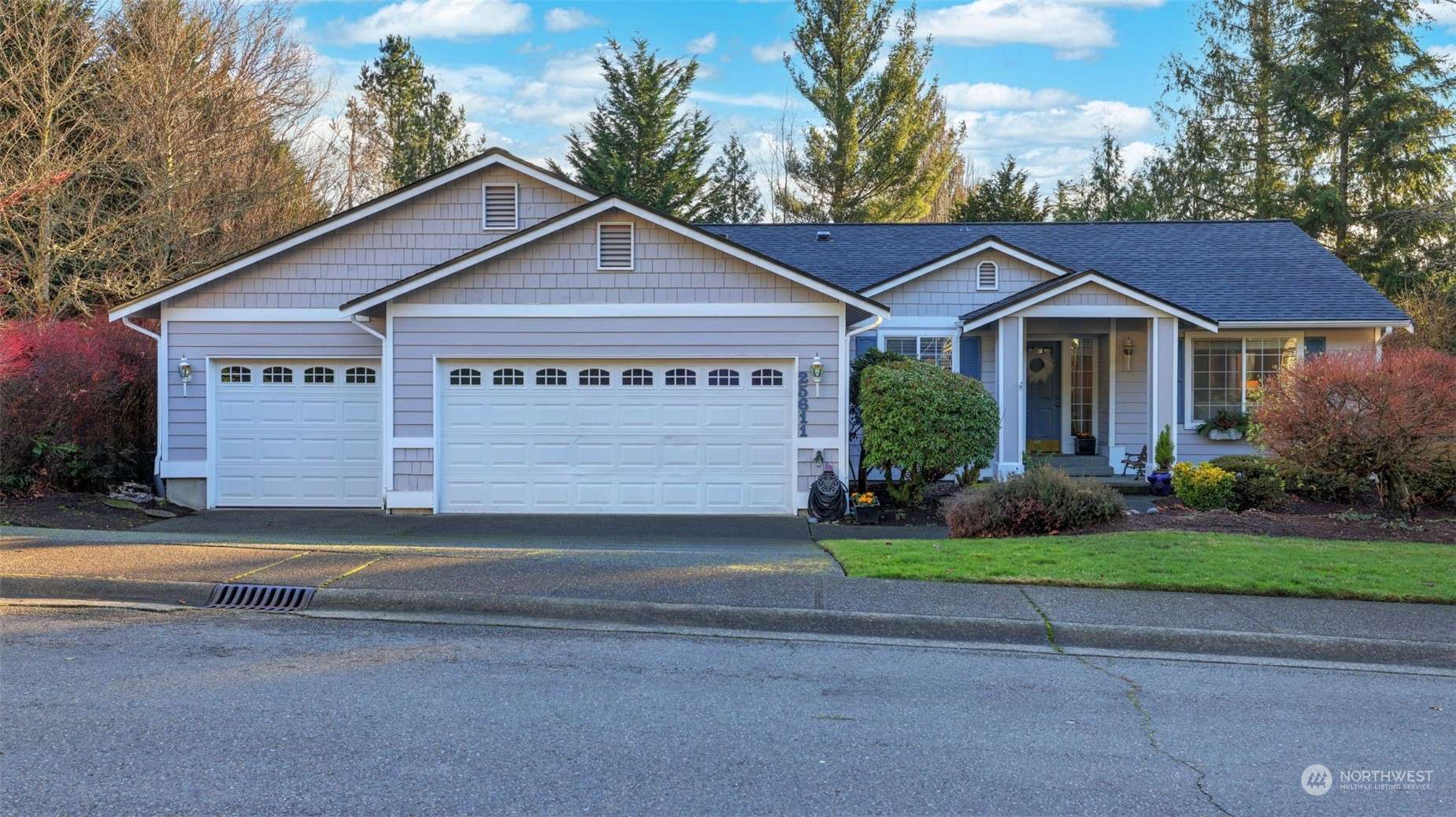 25611 Cumberland WAY, Black Diamond, WA 98010