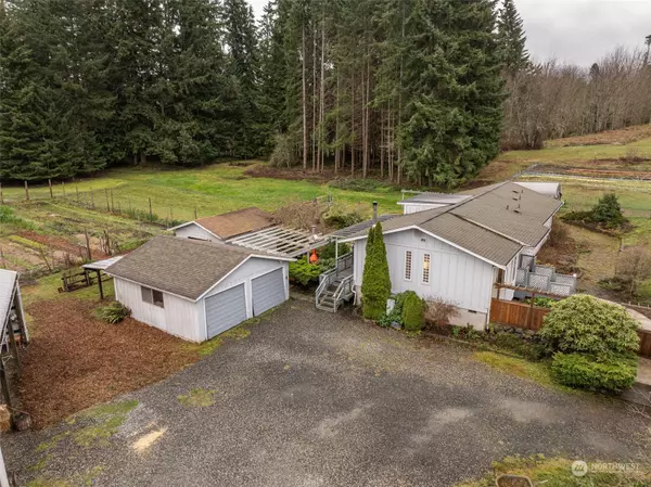 43 Black Diamond Rd, Port Angeles, WA 98363